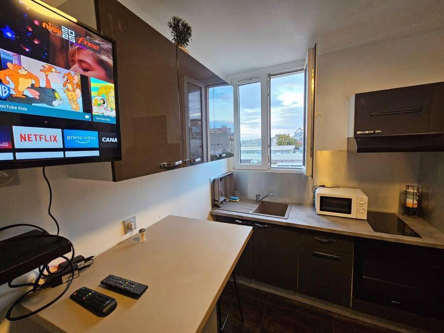 Appartement Proche Metro Paris Pantin Exterior foto